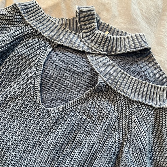 Free People Cold Shoulder Purple/Blue Sweater M - Picture 2 of 2